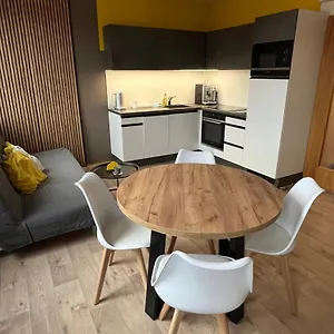 Yellow Deluxe Apartmán Brno